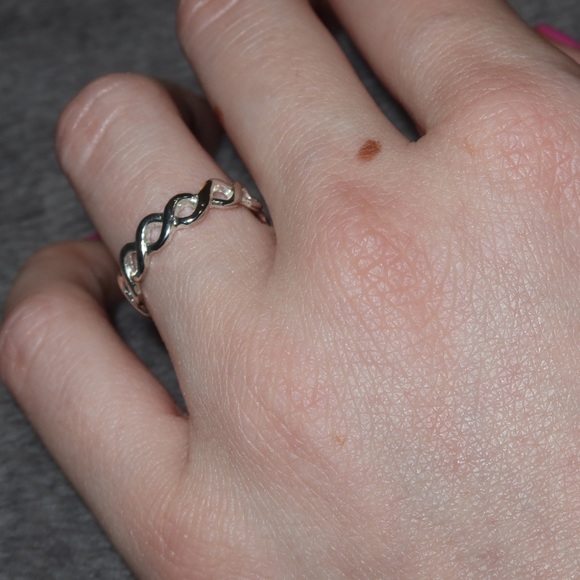 SILVER RING SET - Picture 7 of 10